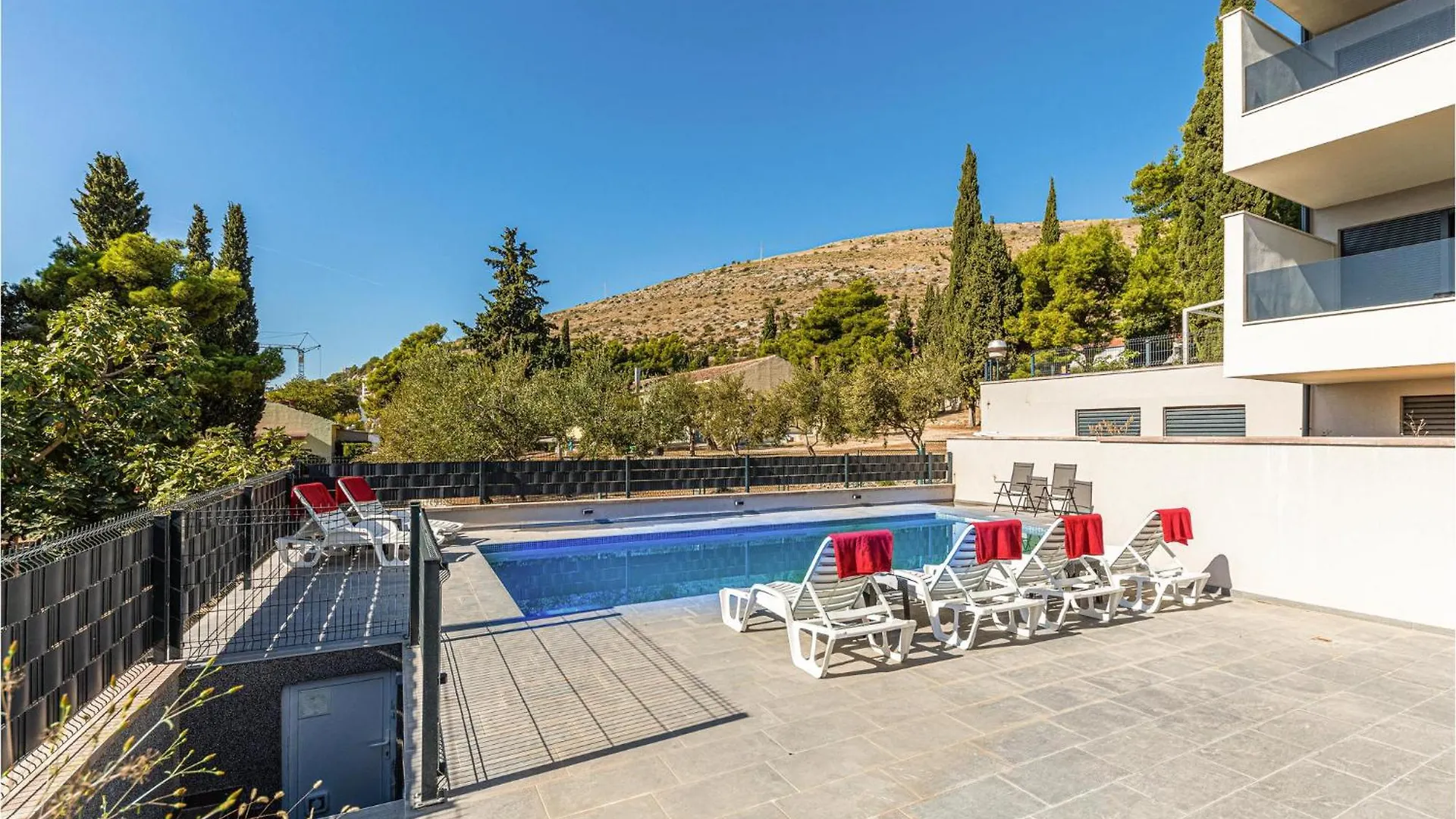1 Bedroom Beautiful Apartment In Seget Donji Trogir